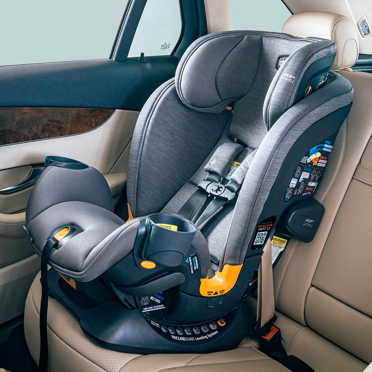 ���� ������ ����� ���� ��� LX ������� � Chicco OneFit LX ClearTex All-in-One Car Seat