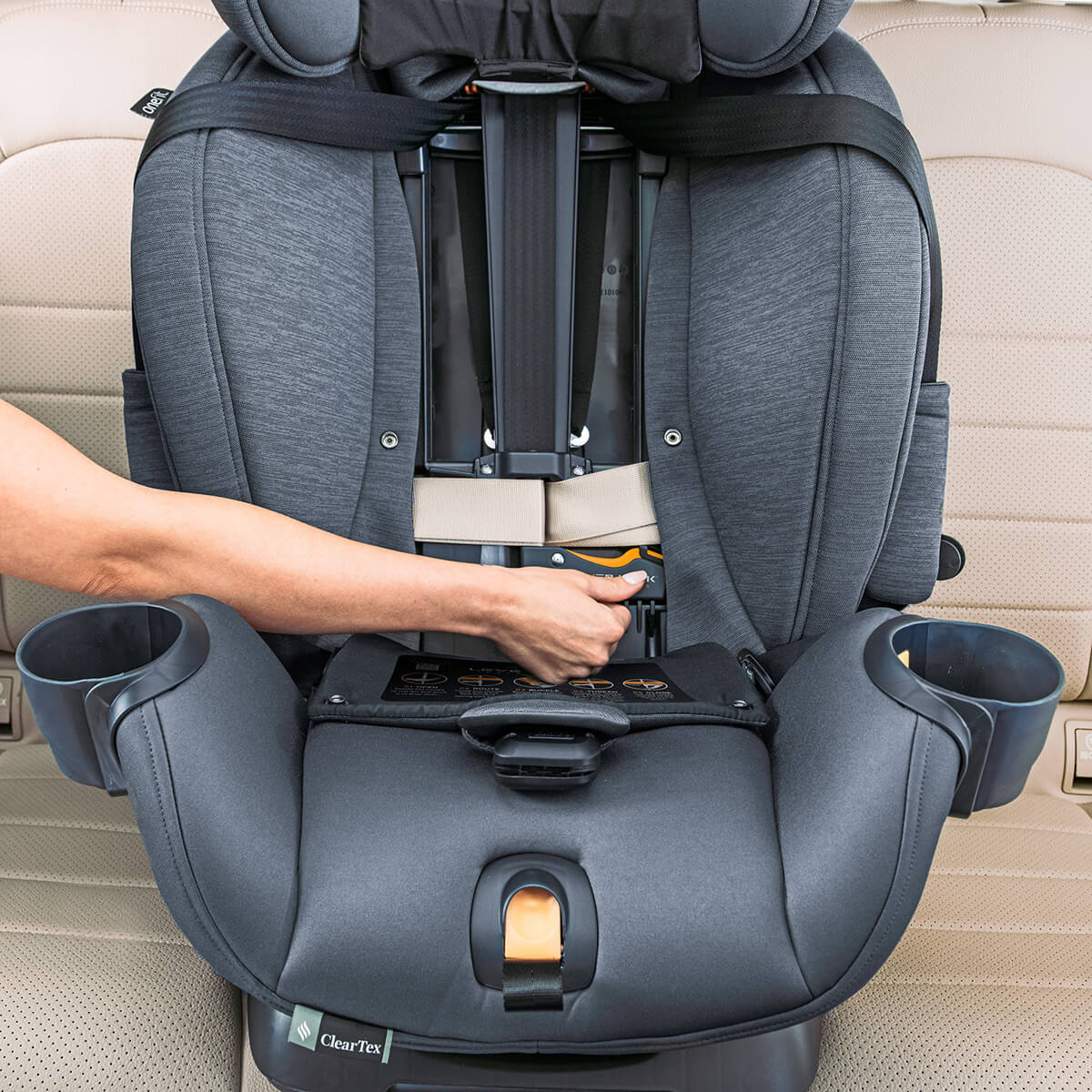 ���� ������ ����� ���� ��� LX ������� � Chicco OneFit LX ClearTex All-in-One Car Seat