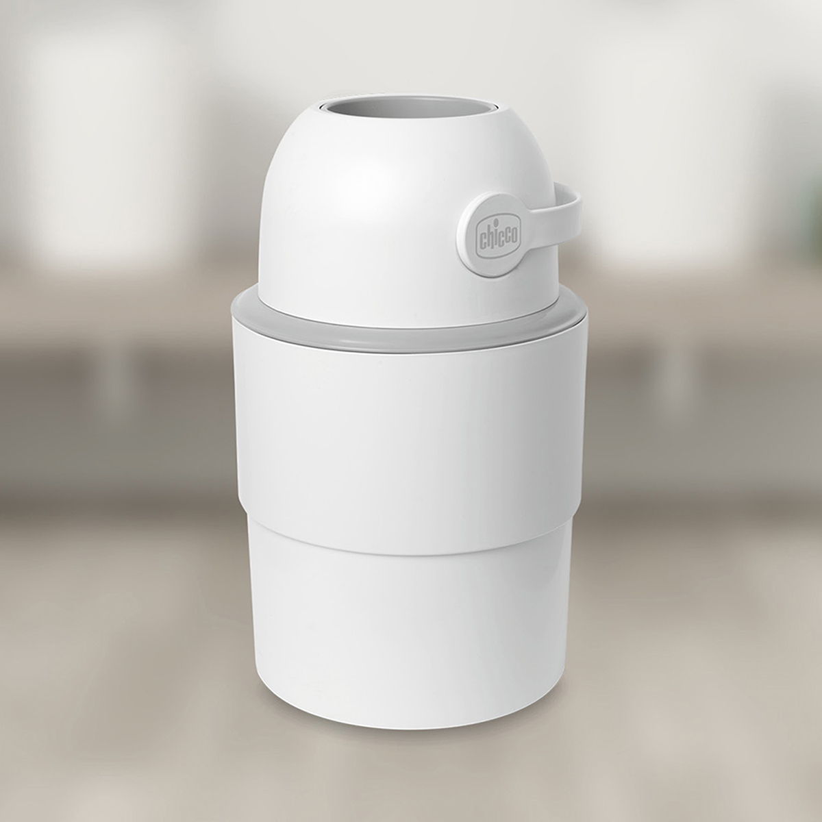 �� ������� ������� ����� � Chicco Telescopic Nappy Bin