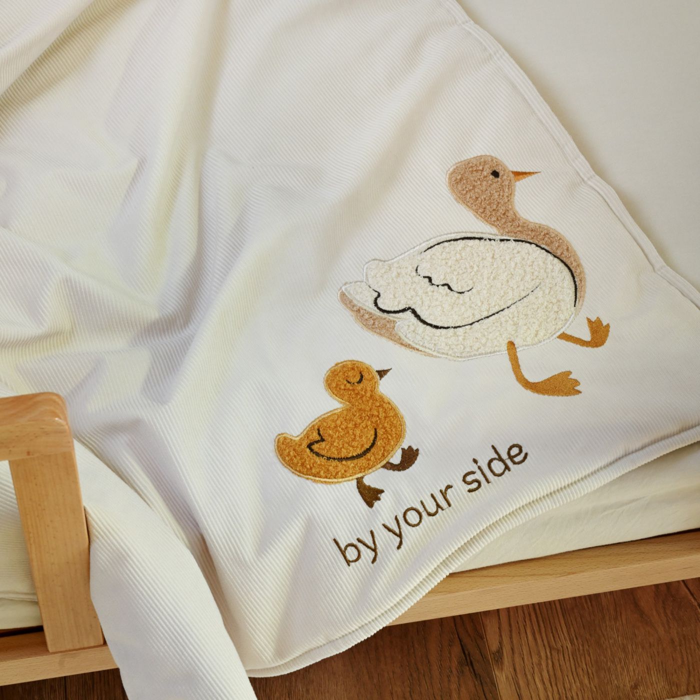 �� ����� ���� ������ �� ����� ���� �������� Little chick LAURA