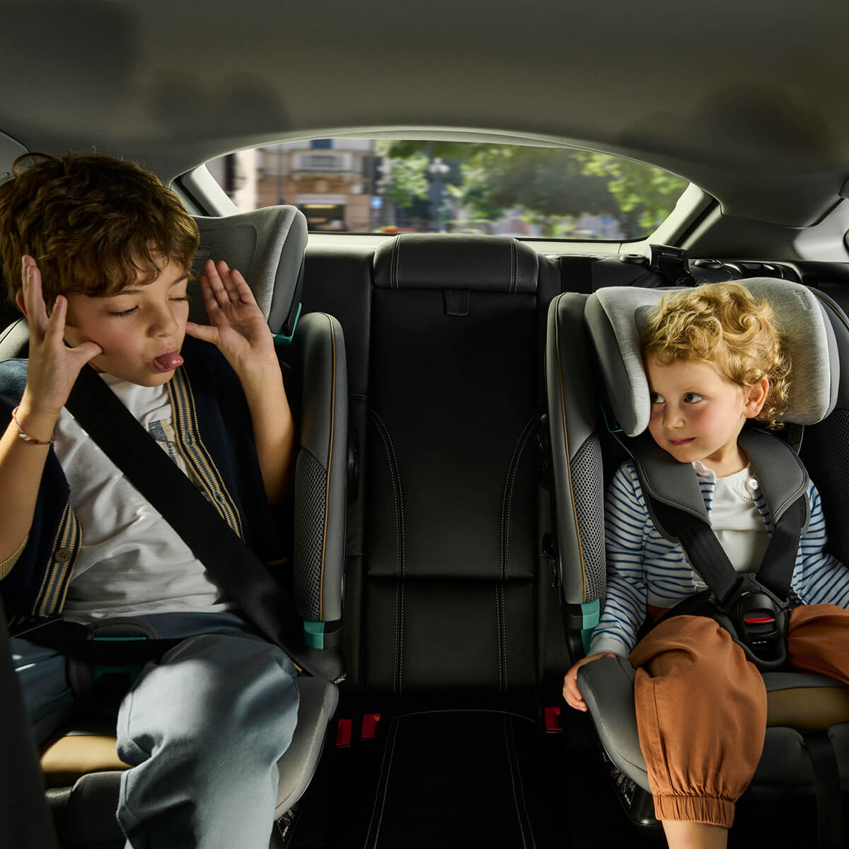 ���� ������ ����� ��� & �� � Chicco Seat&Go i-Size Car Seat
