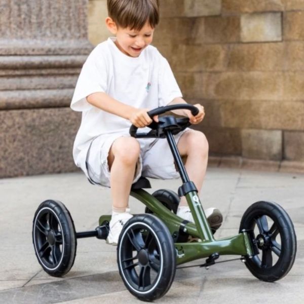 ������� 4 ������ �� ���� ������� - Qplay Go Kart