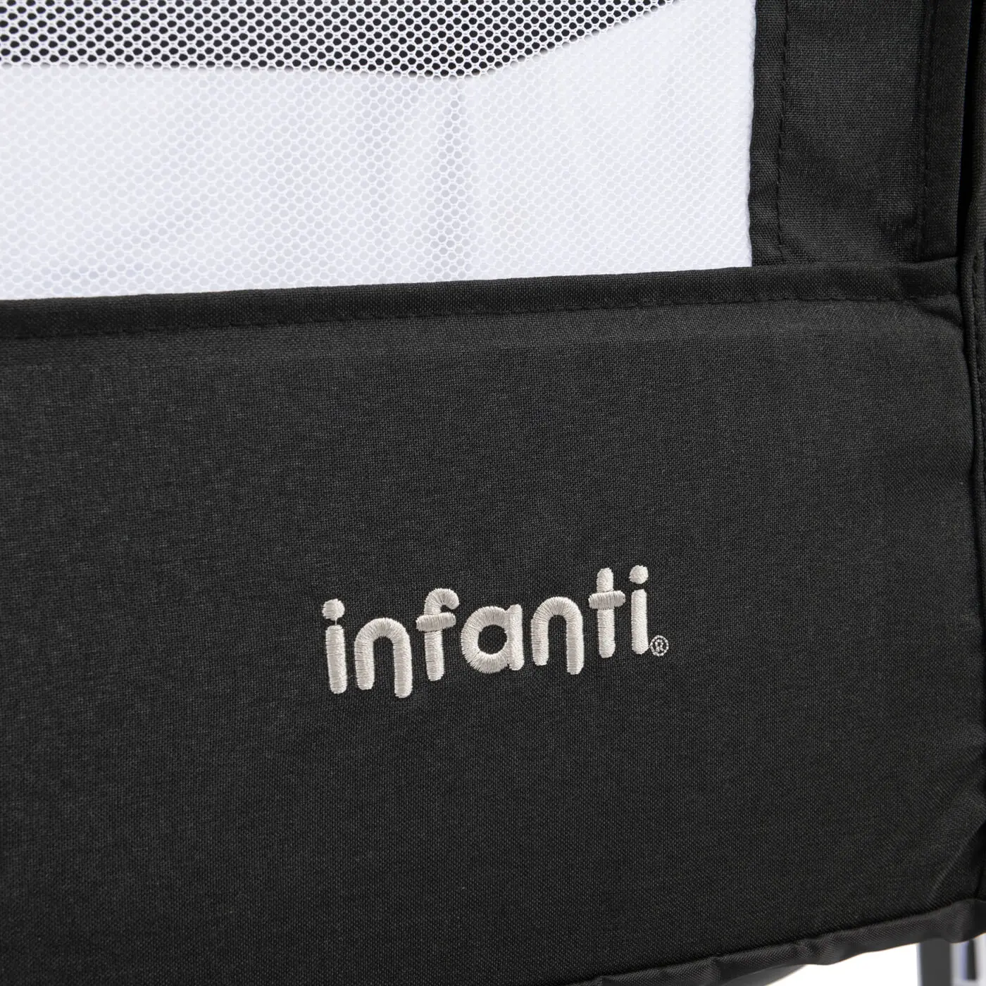 ����� ������ ������ ������ ����� ����� Close 2 Me - Infanti 