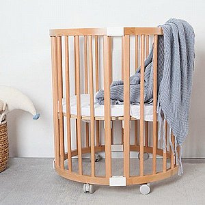 מיטת תינוק עגולה + עריסה לתינוק כולל מזרן - עץ טבעי NOOMI מיטת תינוק עגולה + עריסה לתינוק כולל מזרן - עץ טבעי NOOMI