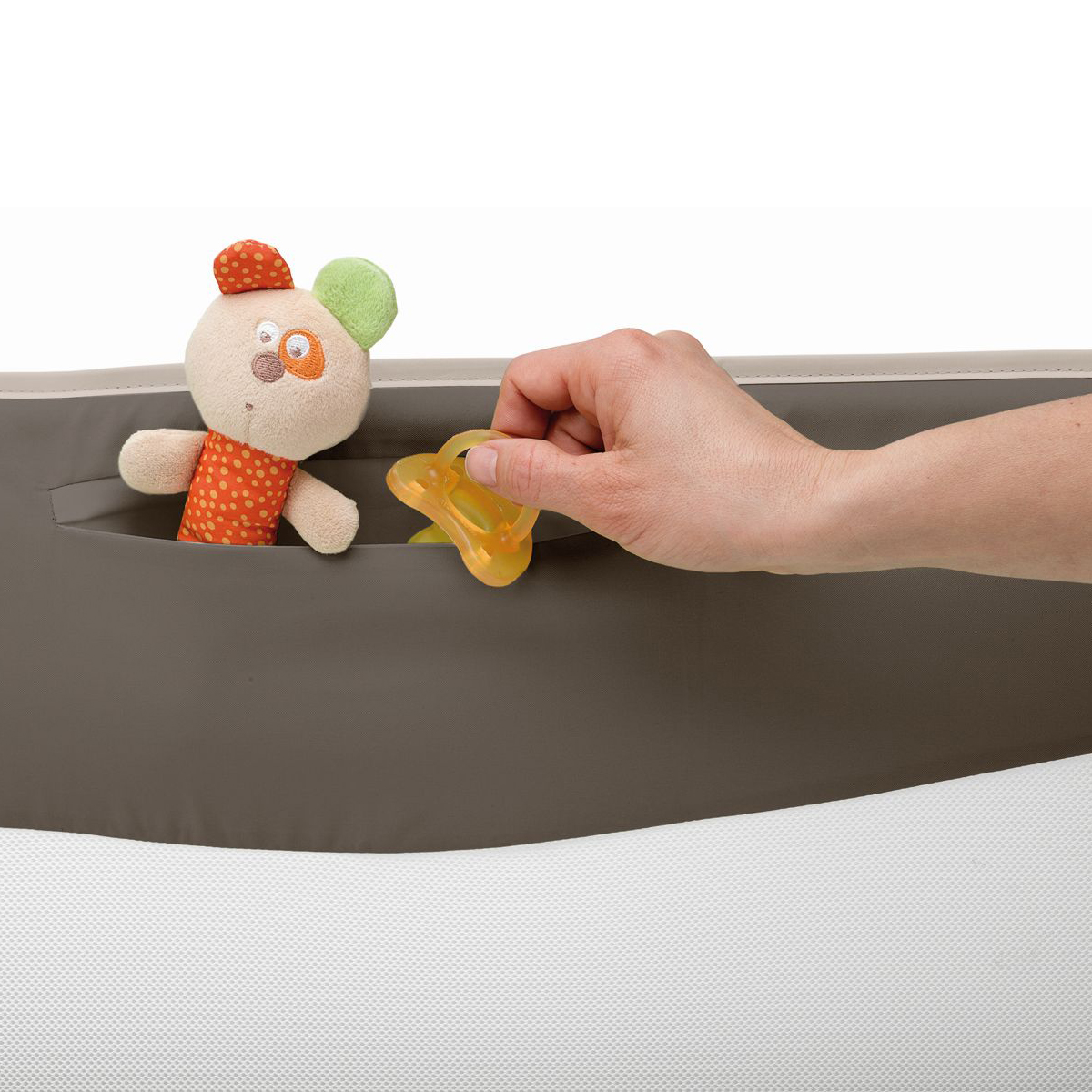 ��� ���� ����� � Chicco Bed Guard 95 cm